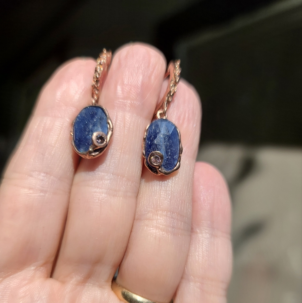 Sapphire & Amethyst Rosegold Earrings - Picture 11 of 11